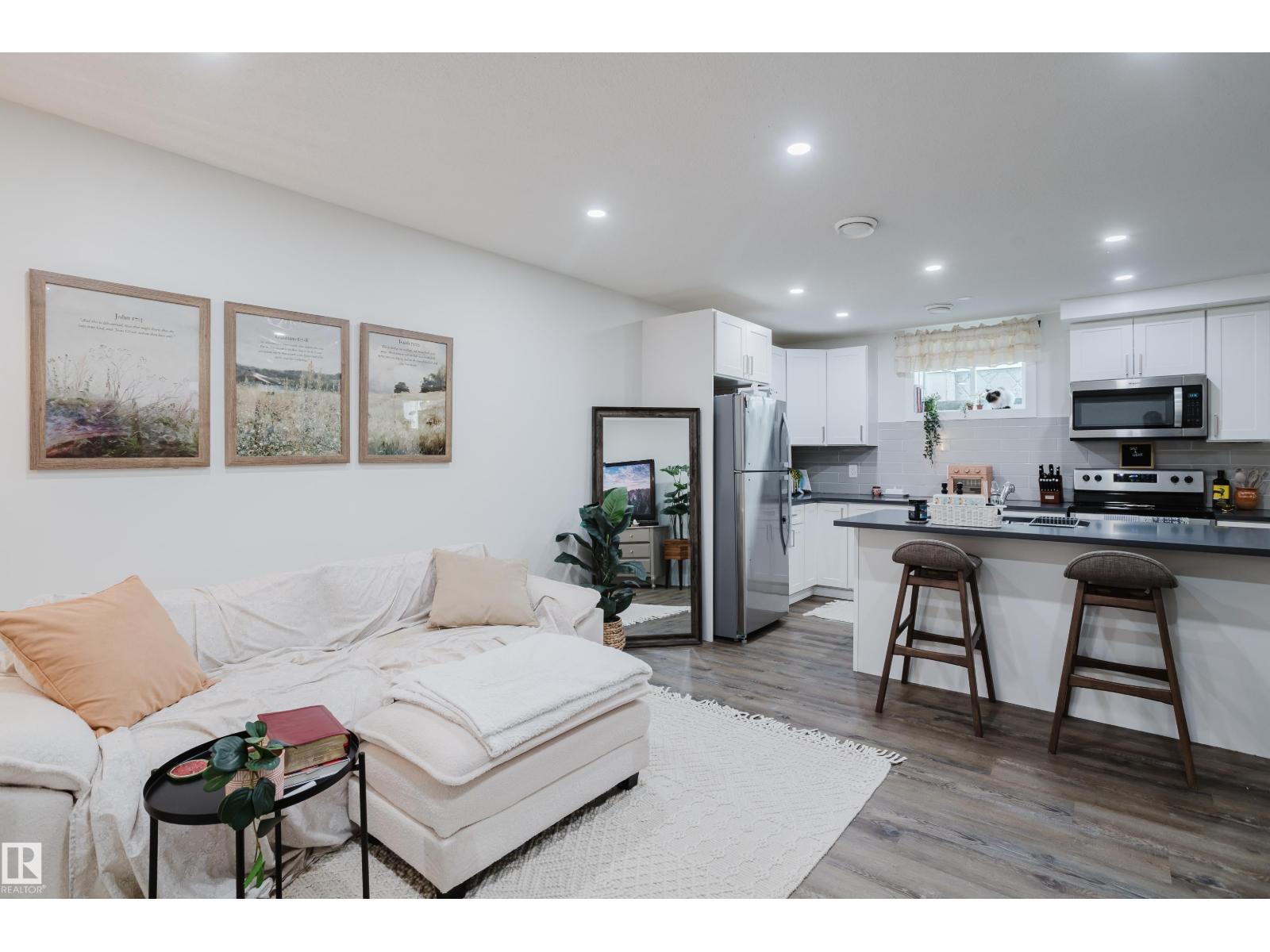 11455 111A AV NW - Image 43