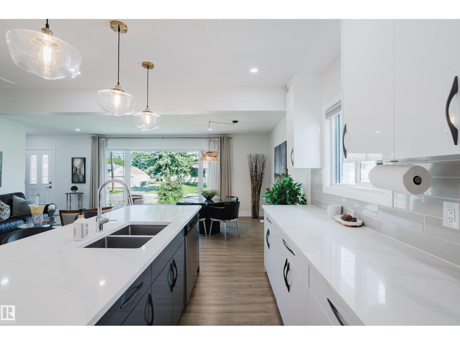 11455 111A AV NW - Image 16