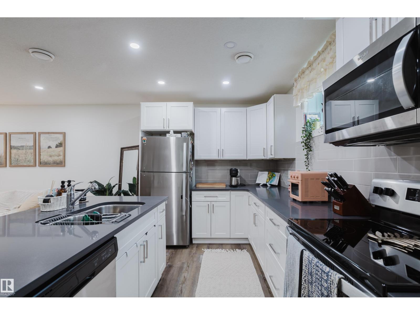 11455 111A AV NW - Image 36