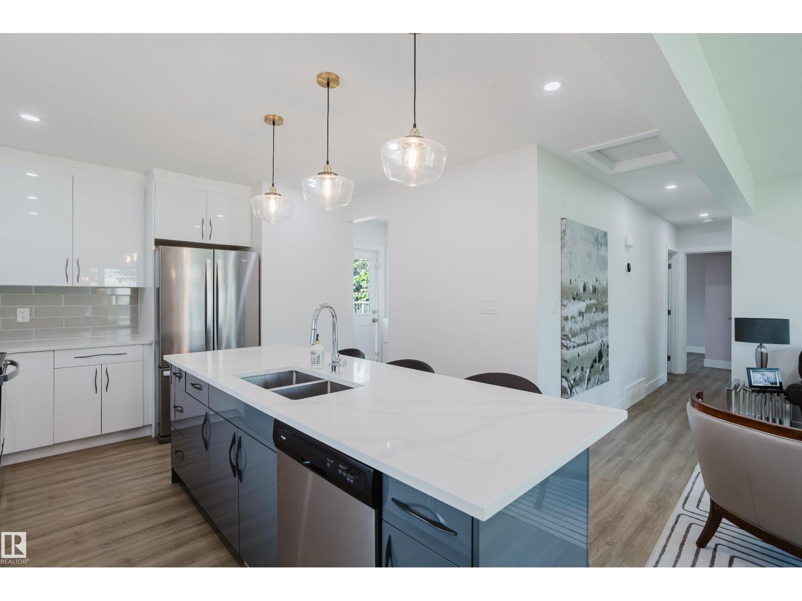 11455 111A AV NW - Image 13