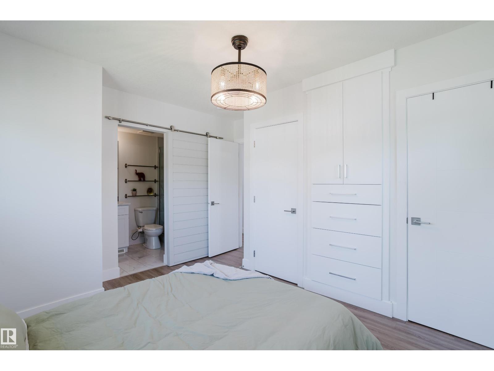 11455 111A AV NW - 20