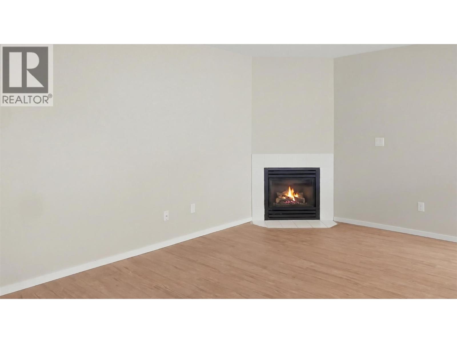 455 Campbell Avenue - 13