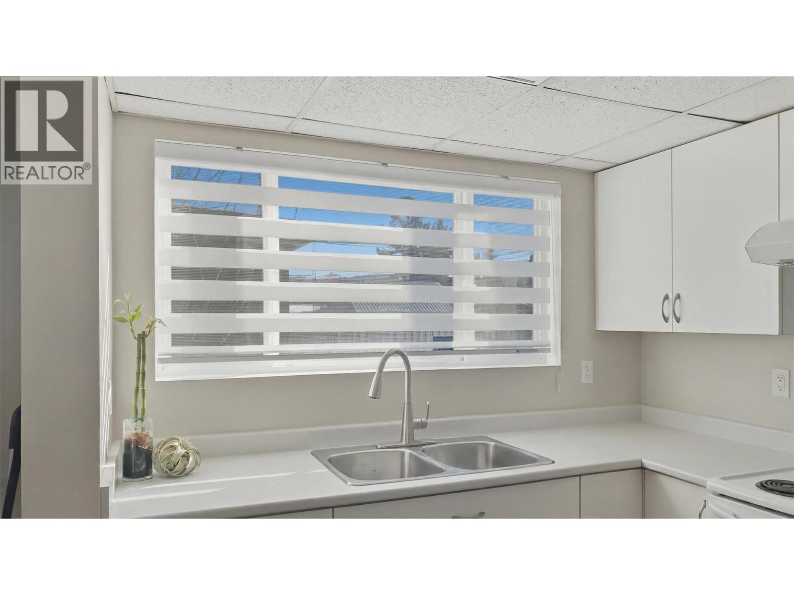 455 Campbell Avenue - 15