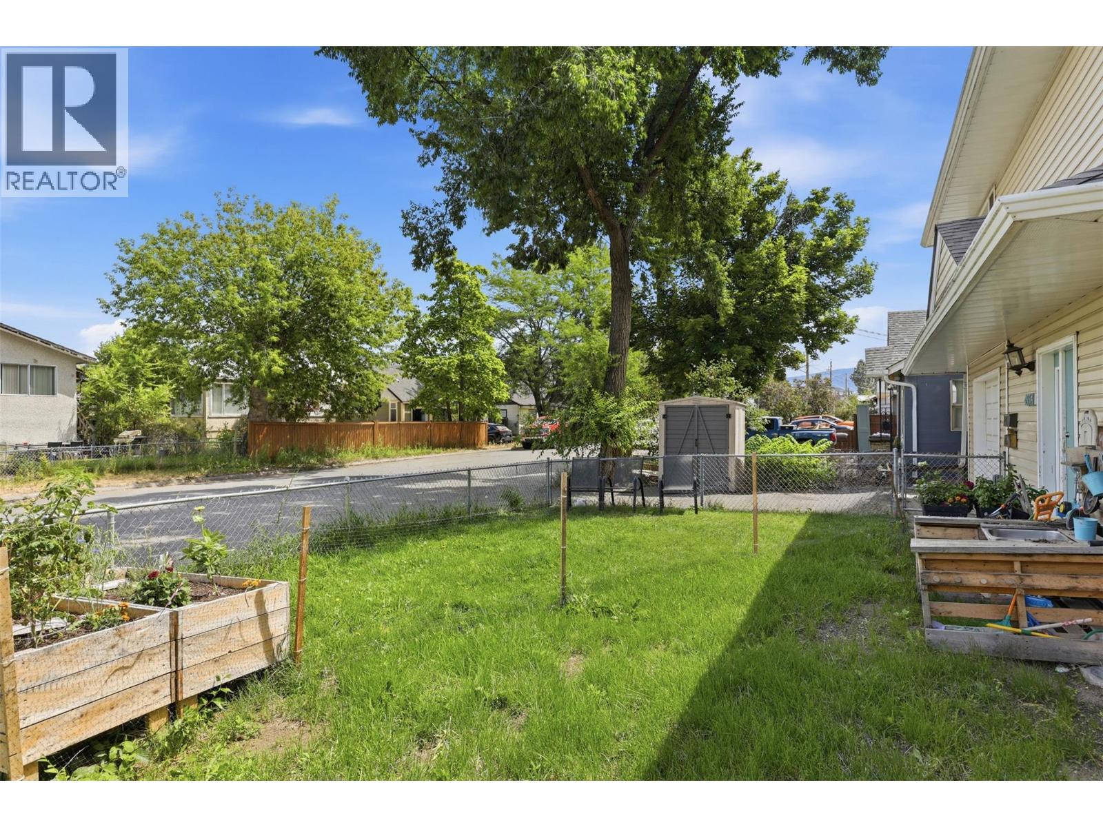 455 Campbell Avenue - 27