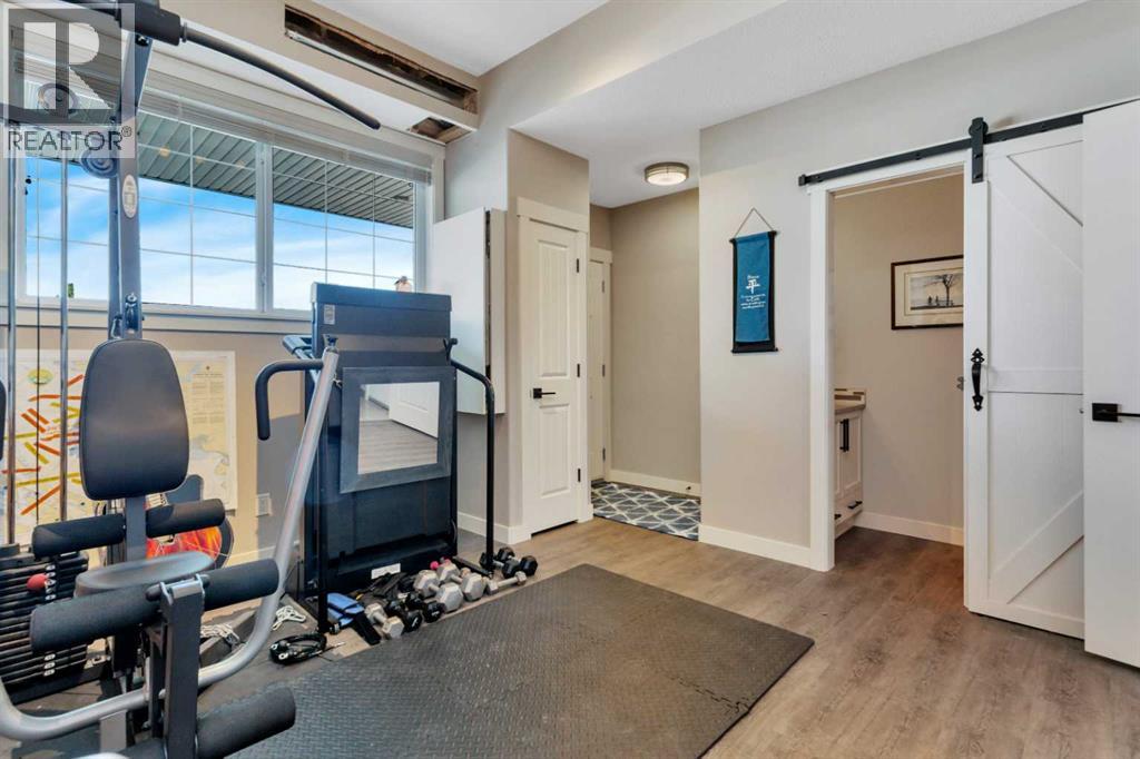 #124 5210 Lakeshore Drive - 35
