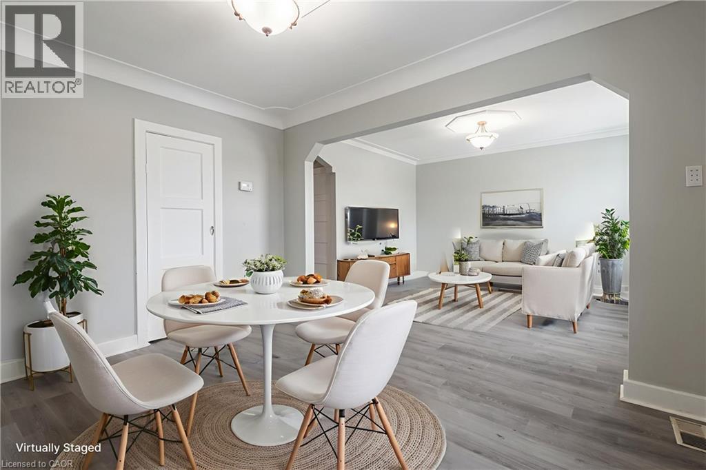 156 ADELINE Avenue - 6