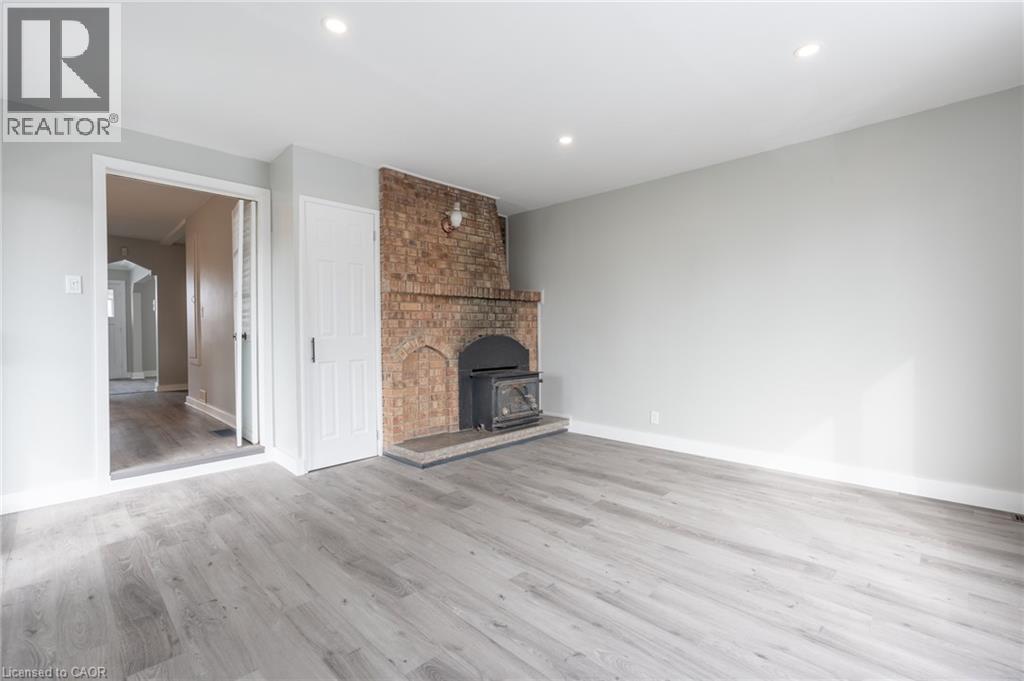 156 ADELINE Avenue - 13
