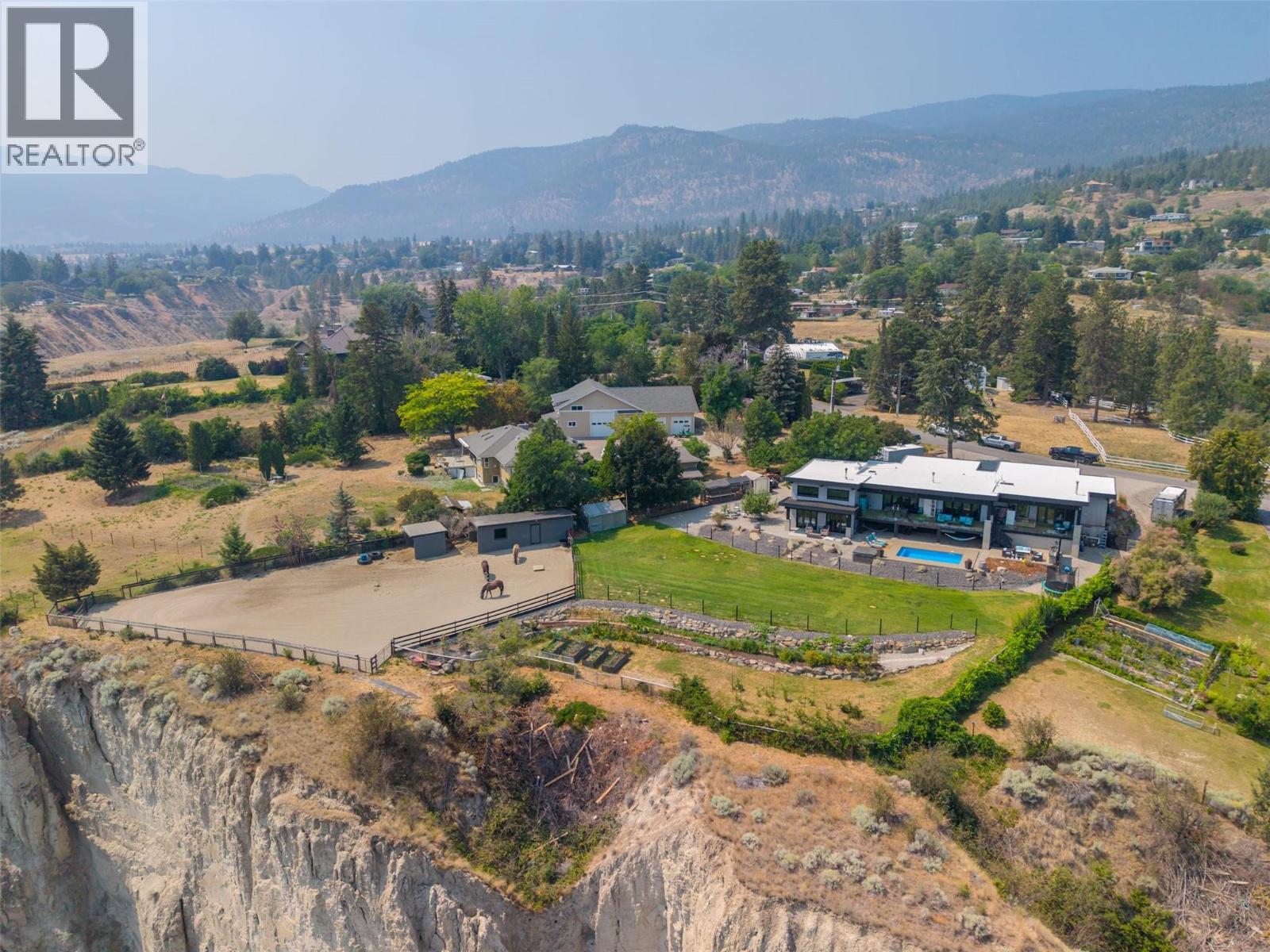 111 Hyslop Drive - 3