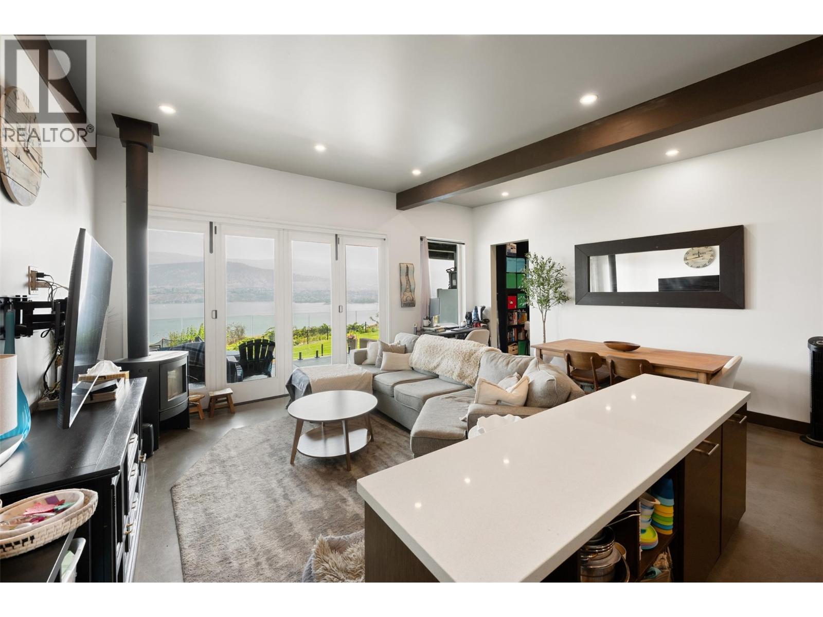 111 Hyslop Drive - 25