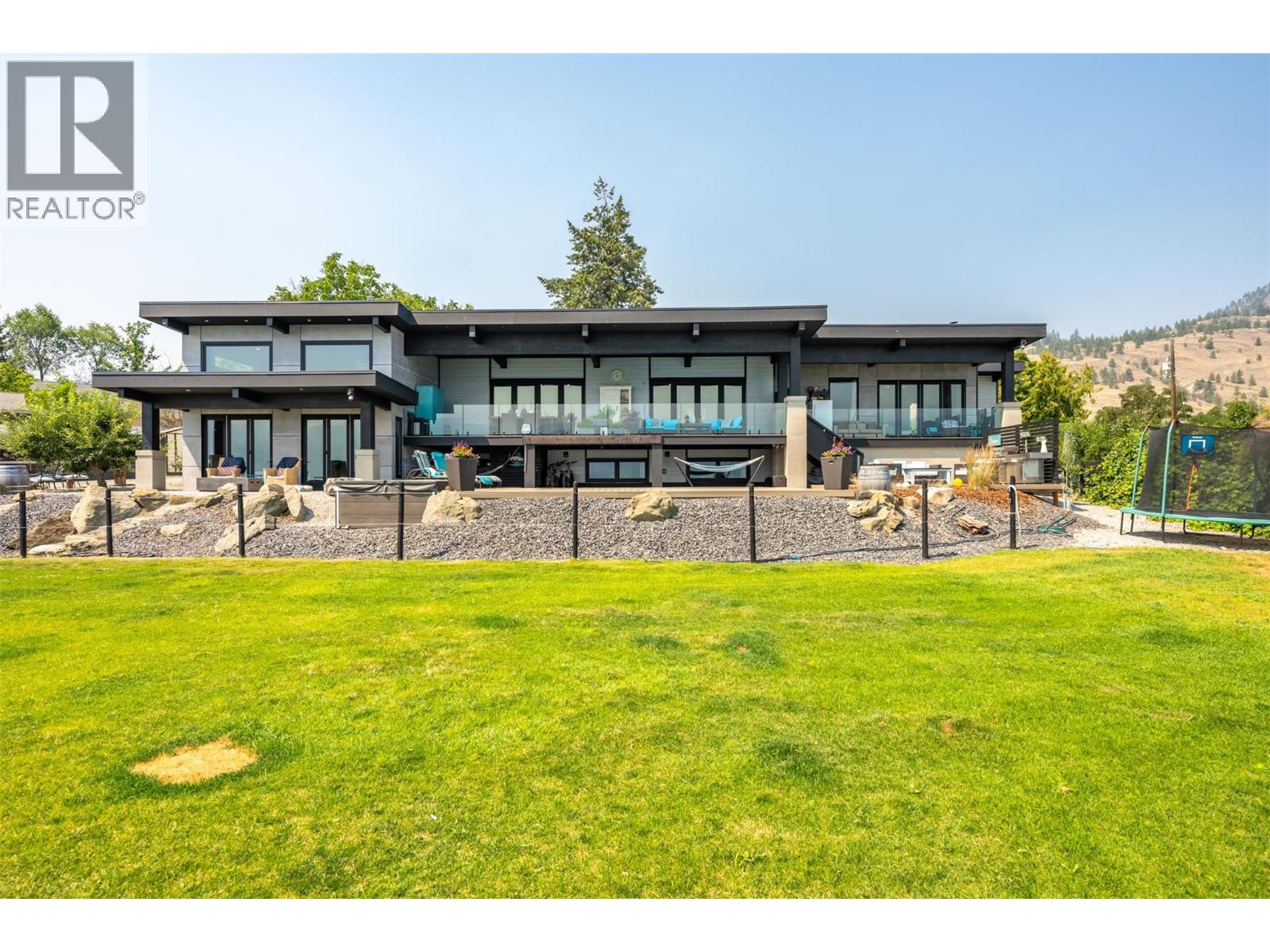 111 Hyslop Drive - 59