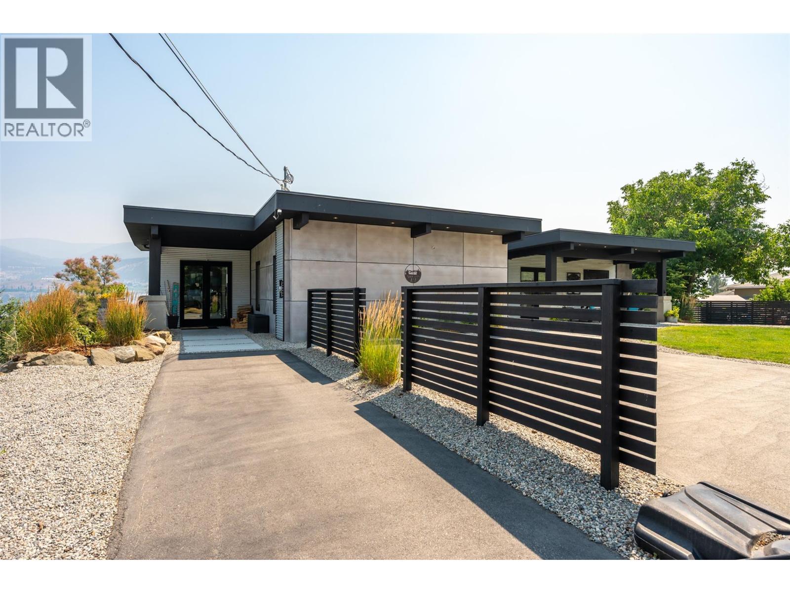 111 Hyslop Drive - 24