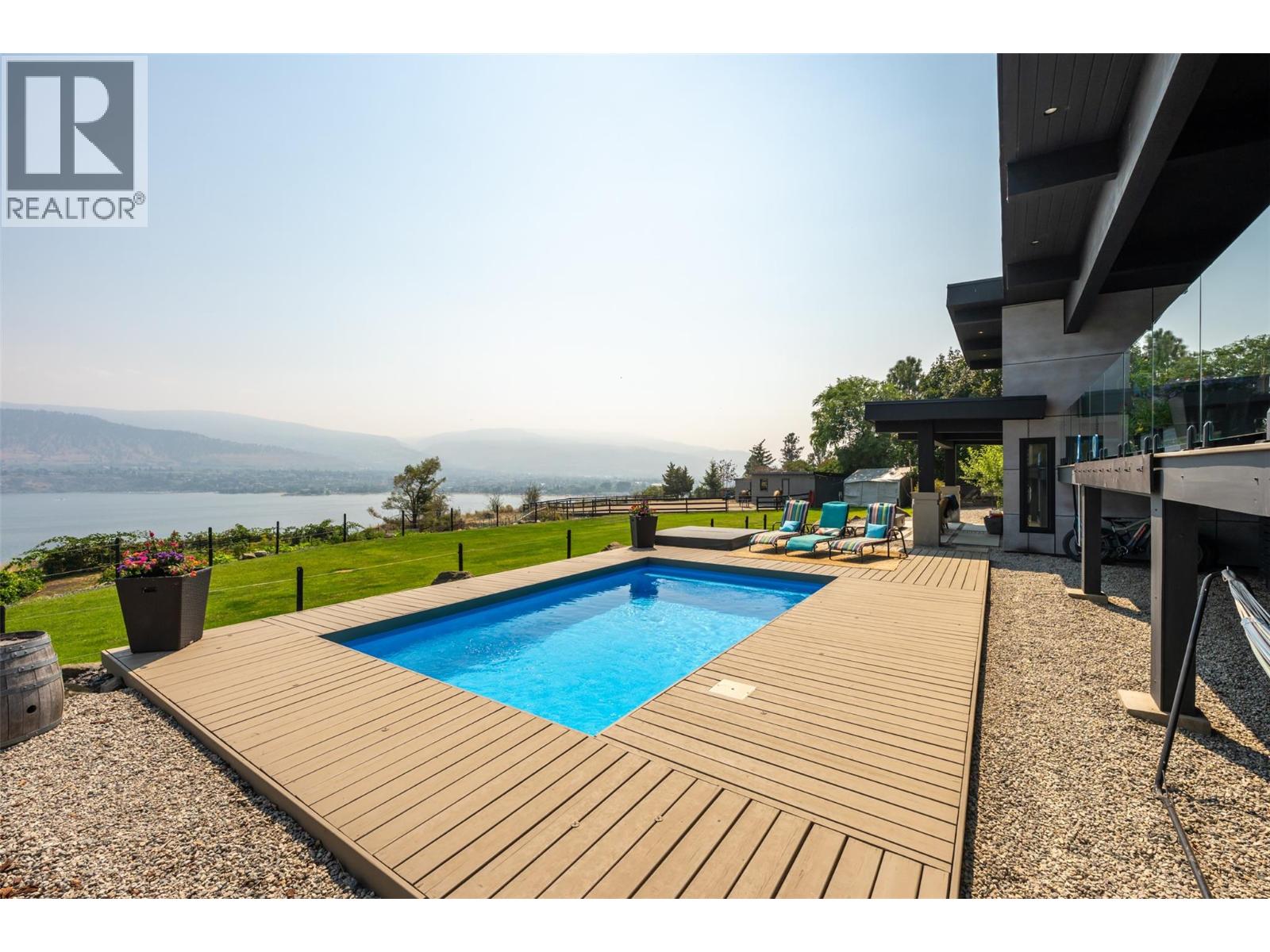 111 Hyslop Drive - 50