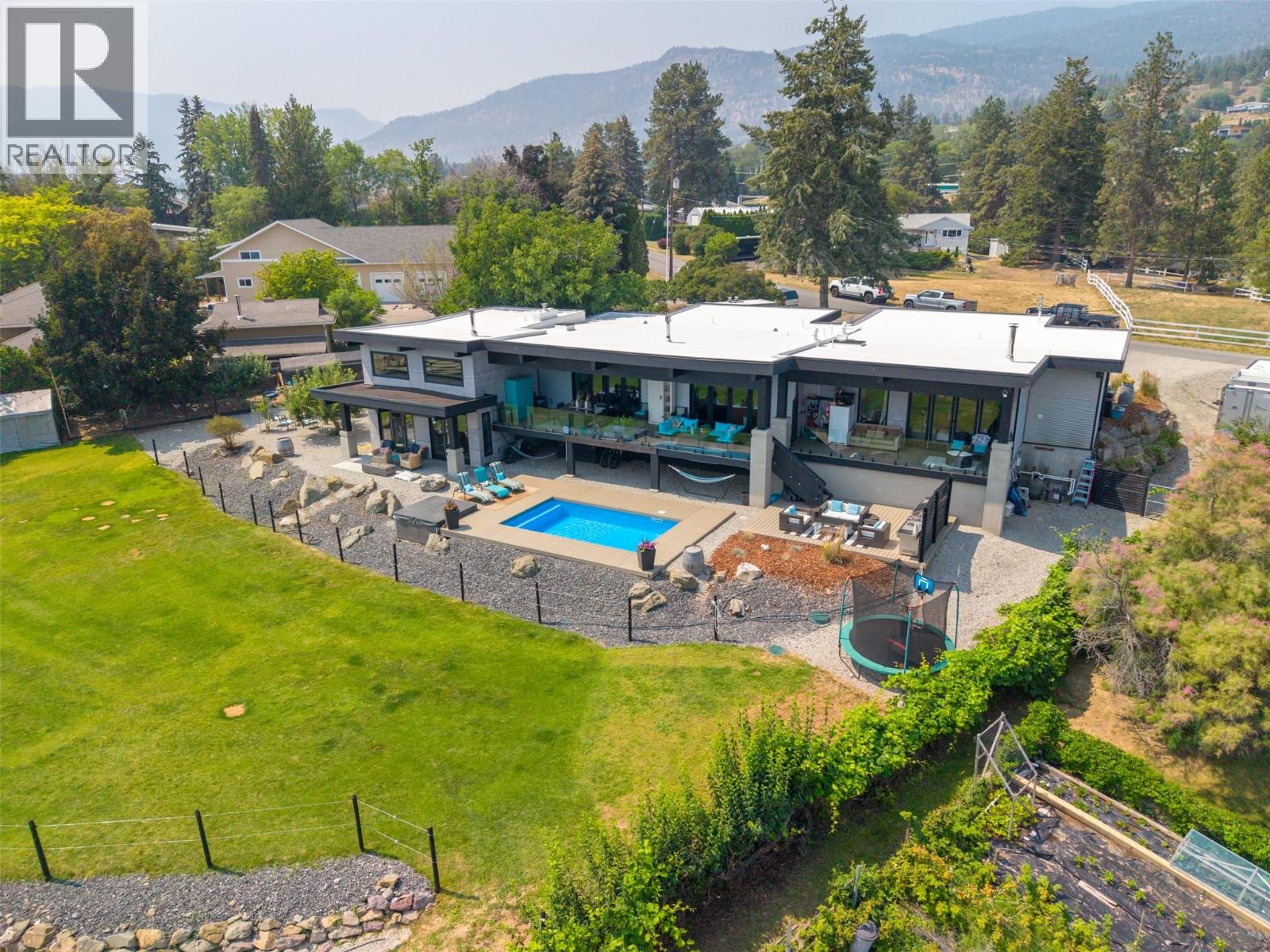 111 Hyslop Drive - 61