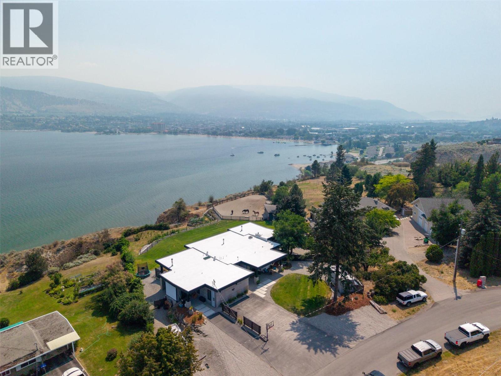 111 Hyslop Drive - 2