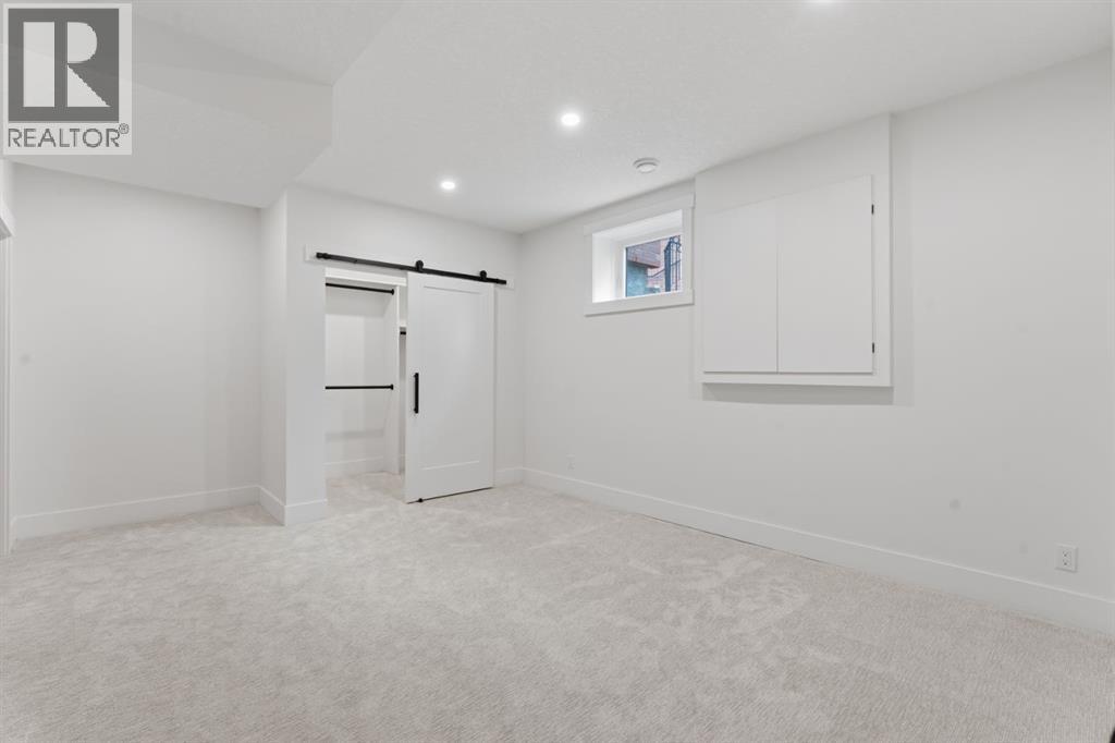 12 Prominence Point SW - 40