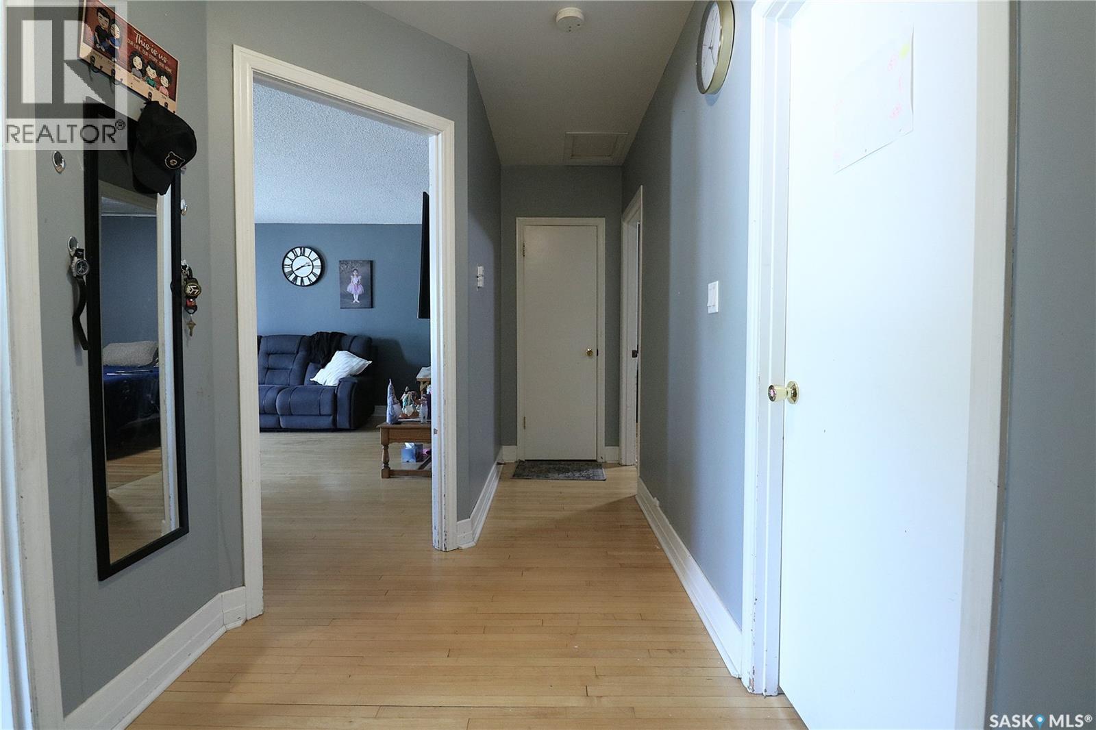 111 Henderson STREET - 20