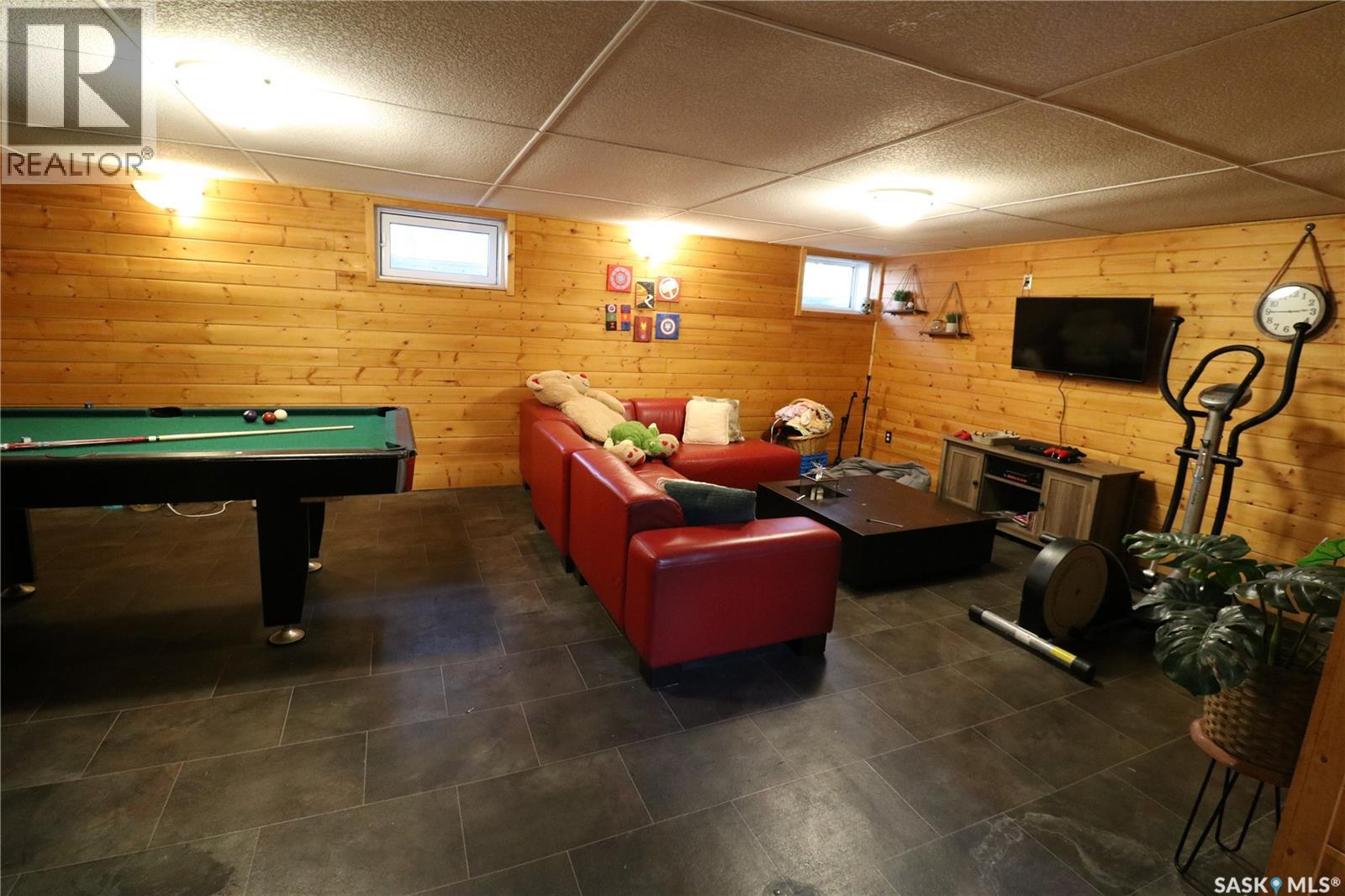 111 Henderson STREET - 23