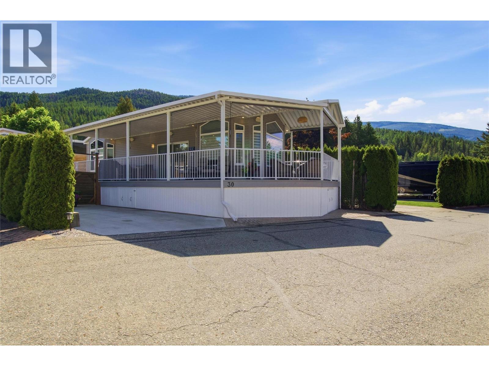 8242 97a Highway Unit# 30, Mara — photo 3