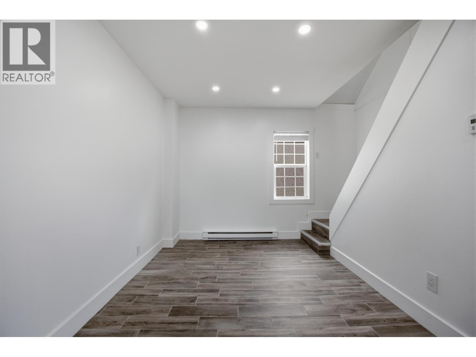 2311 KALUM STREET - 12