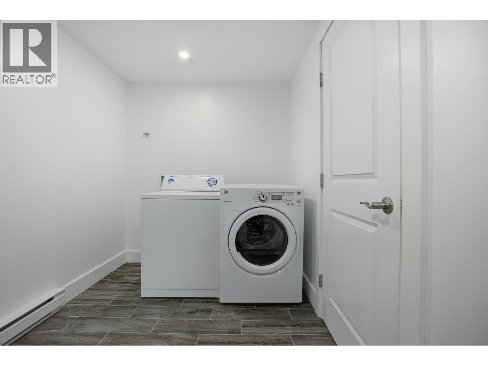 2311 KALUM STREET - 11