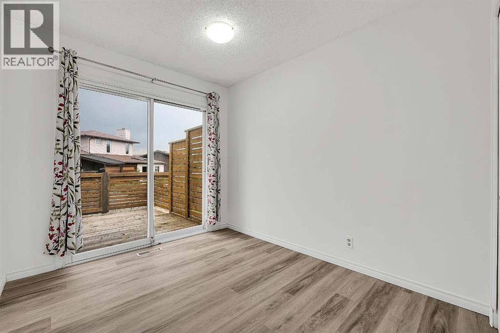 3614 39 Street NE - 13