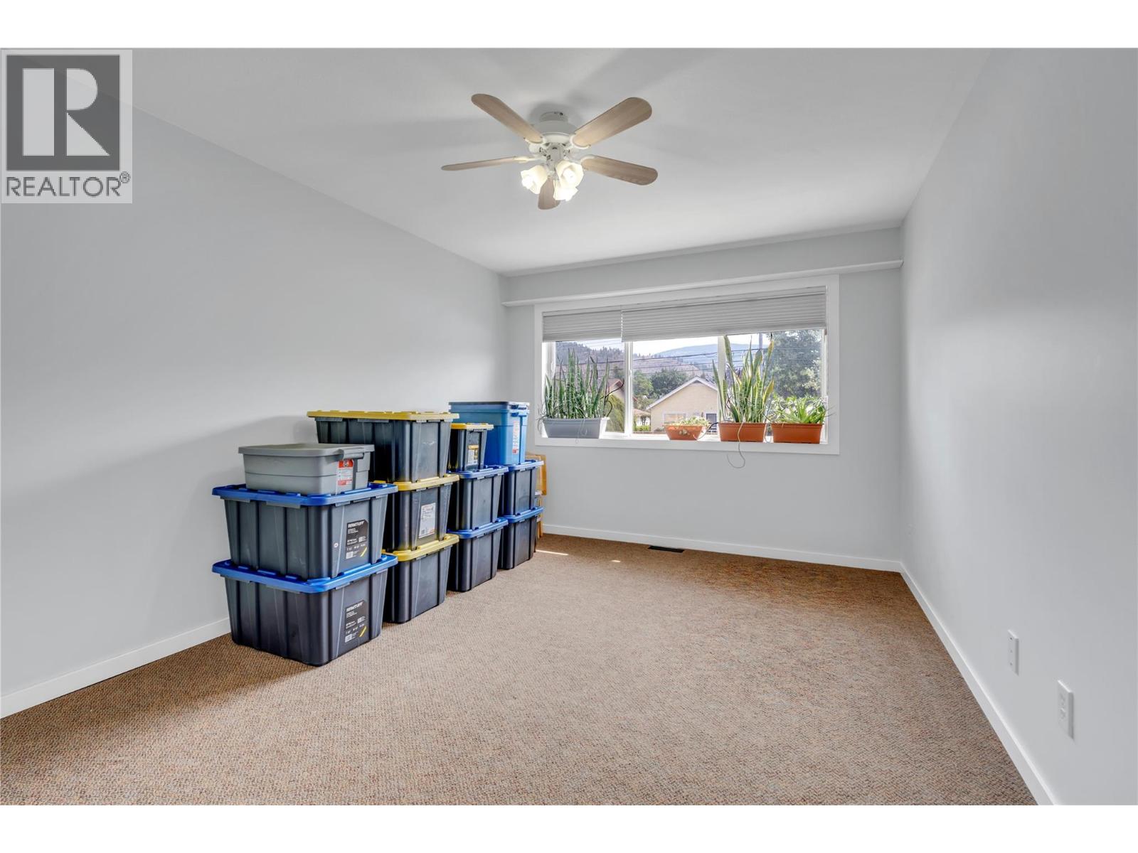 #102 597 Municipal Avenue - 32