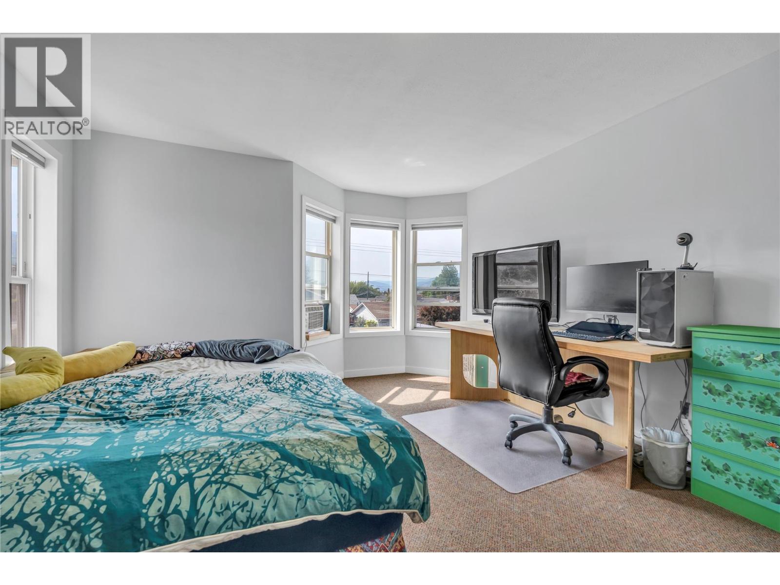 #102 597 Municipal Avenue - 23