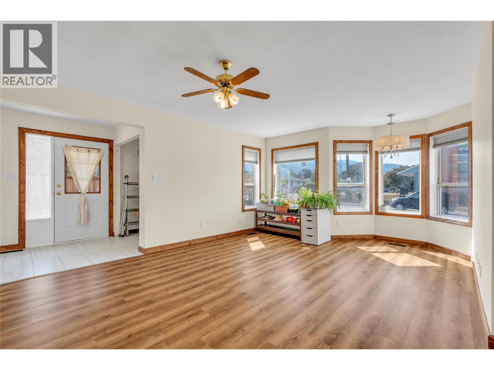 #102 597 Municipal Avenue - 6