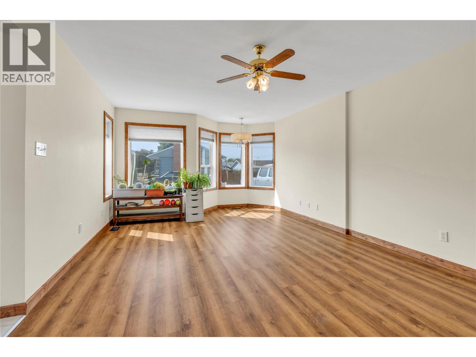 #102 597 Municipal Avenue - 5