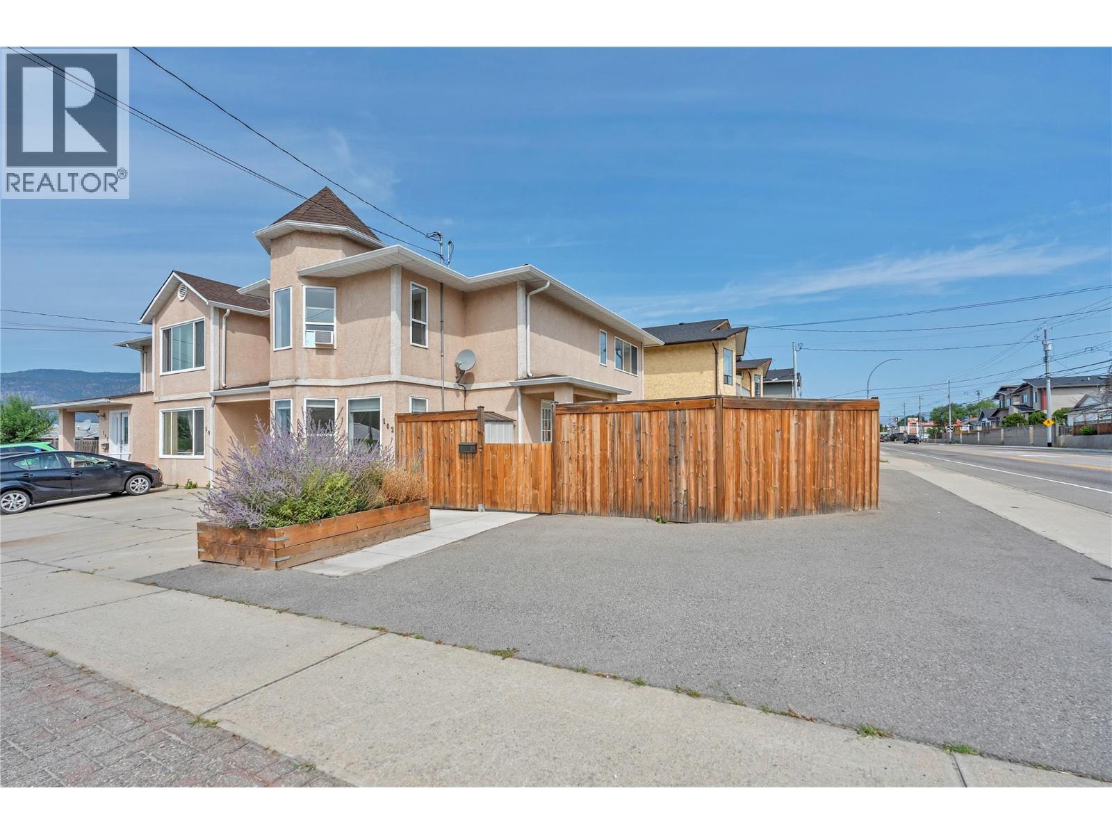 #102 597 Municipal Avenue - 43