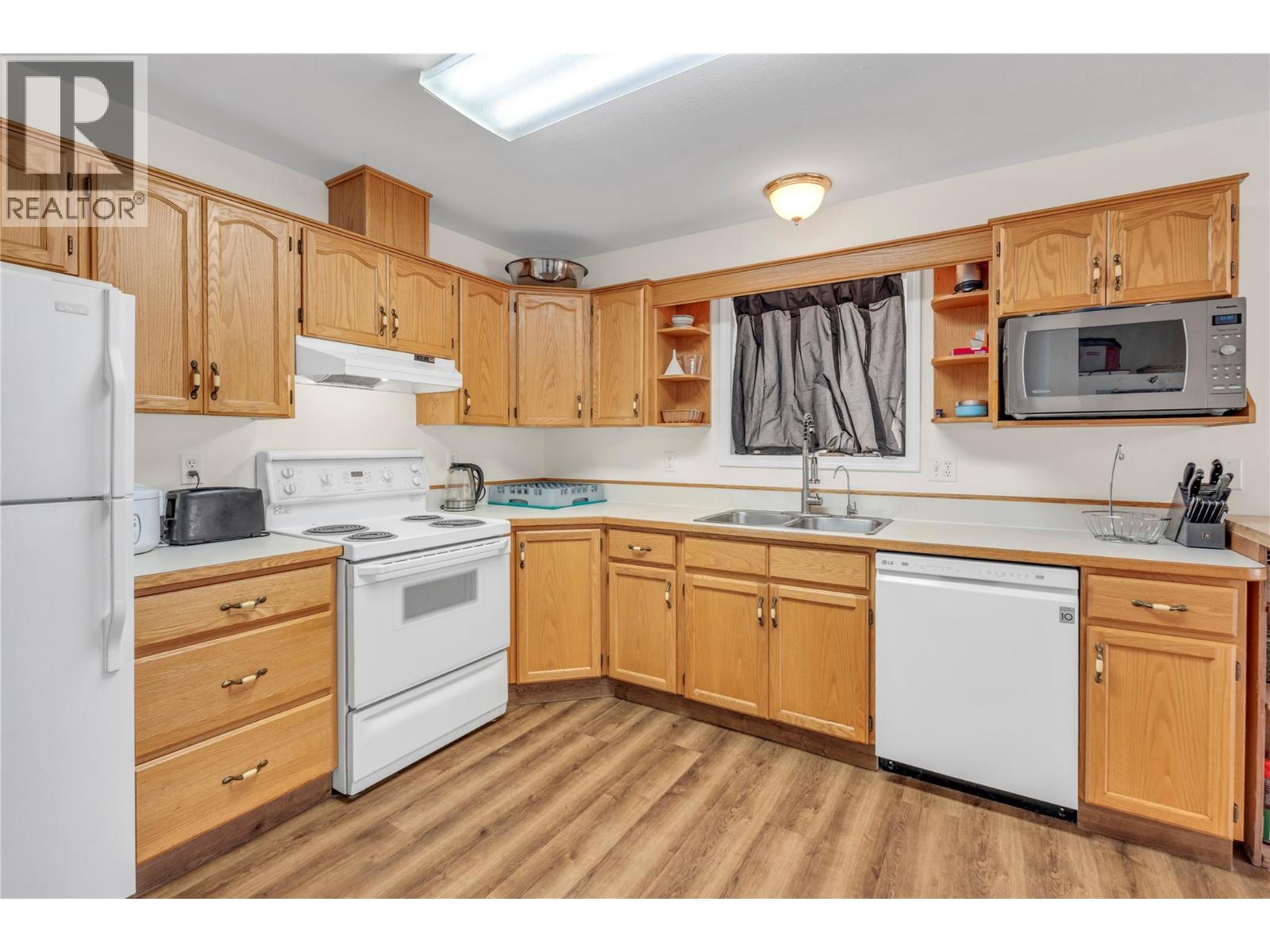 #102 597 Municipal Avenue - 17