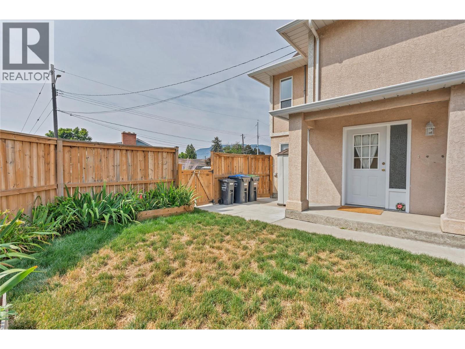 #102 597 Municipal Avenue - 36