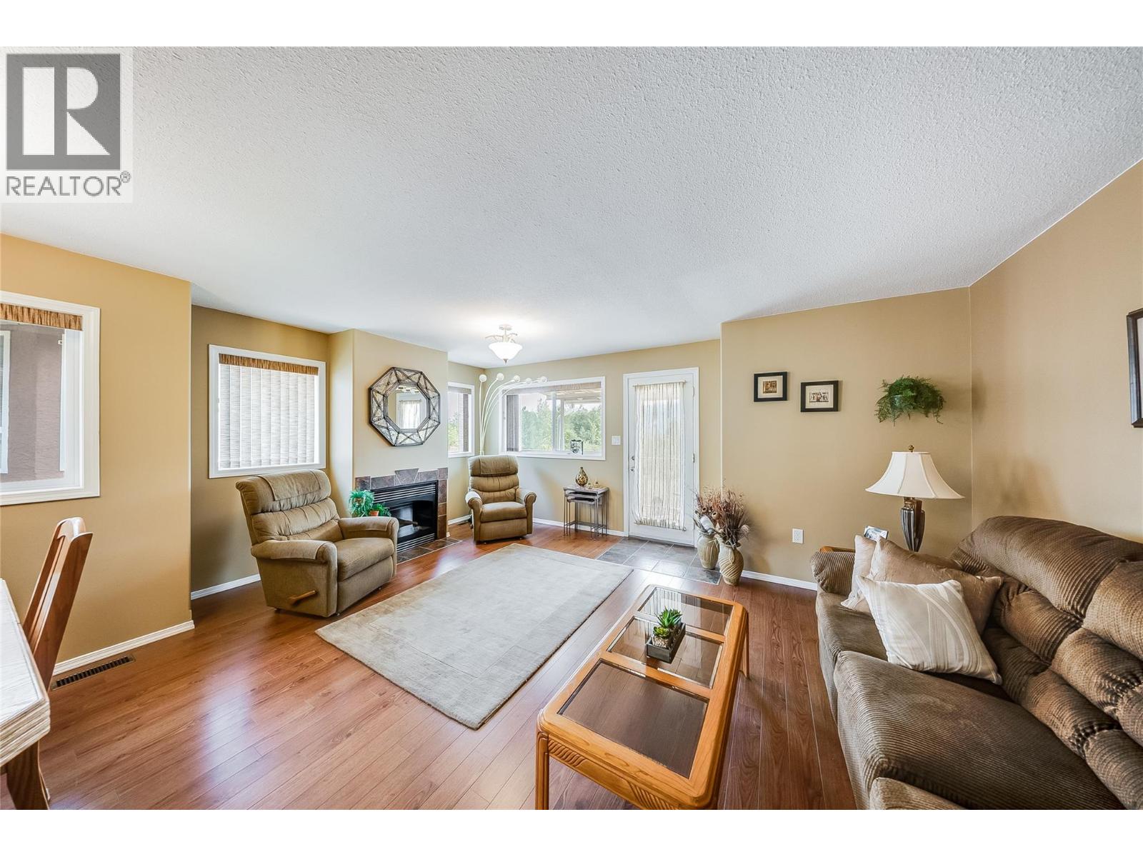 7400 Crema Drive - 9