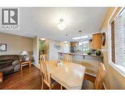 Living room - 7400 Crema Drive, Trail, BC V1R4X6 Photo 10