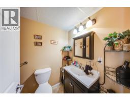7400 Crema Drive, Trail, BC V1R4X6 Photo 32