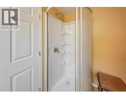 7400 Crema Drive, Trail, BC V1R4X6 Photo 33