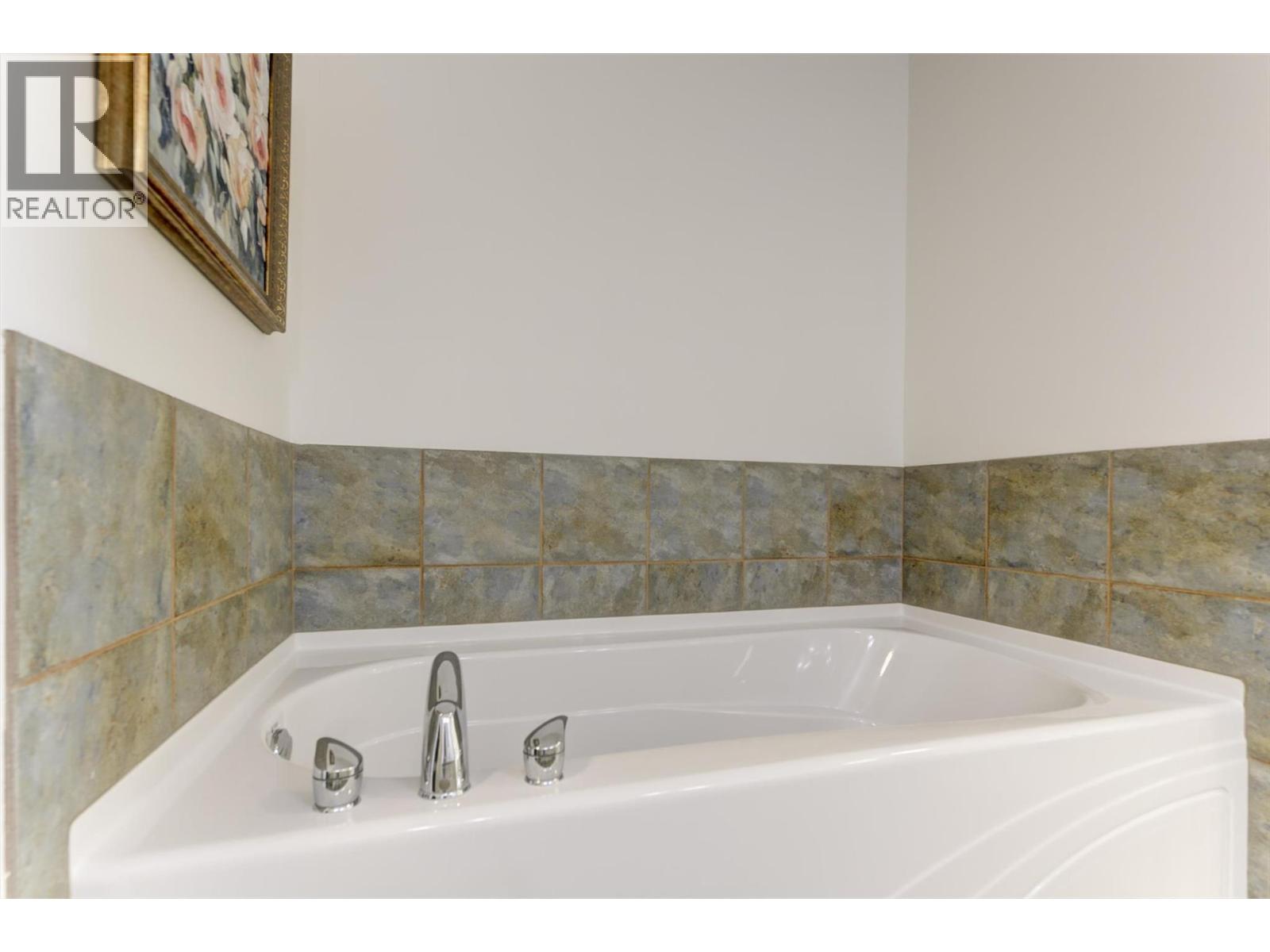 5205 Sandhills Drive - 41