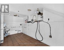111 - 17 Lock Street, St  Catharines, ON L2N5B6 Photo 9