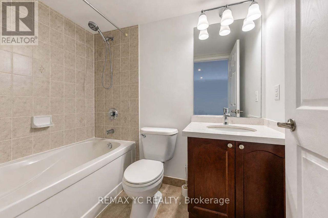 #216 35 HOLLYWOOD AVENUE - Image 8