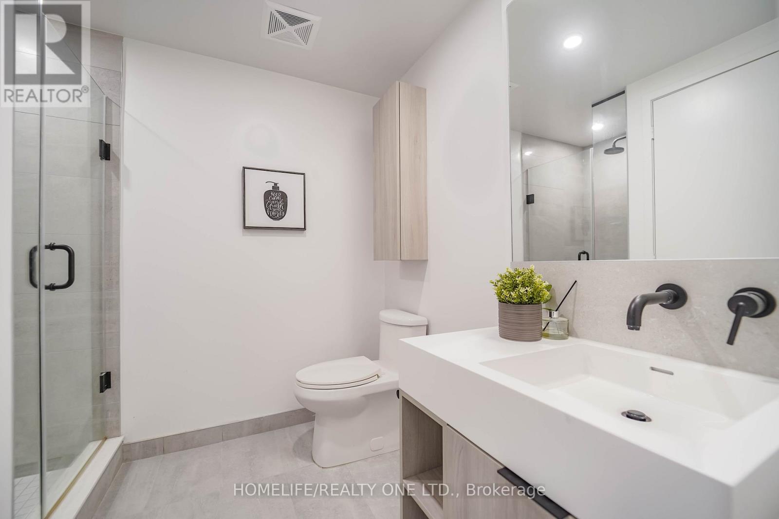 #4803 108 PETER STREET - 35
