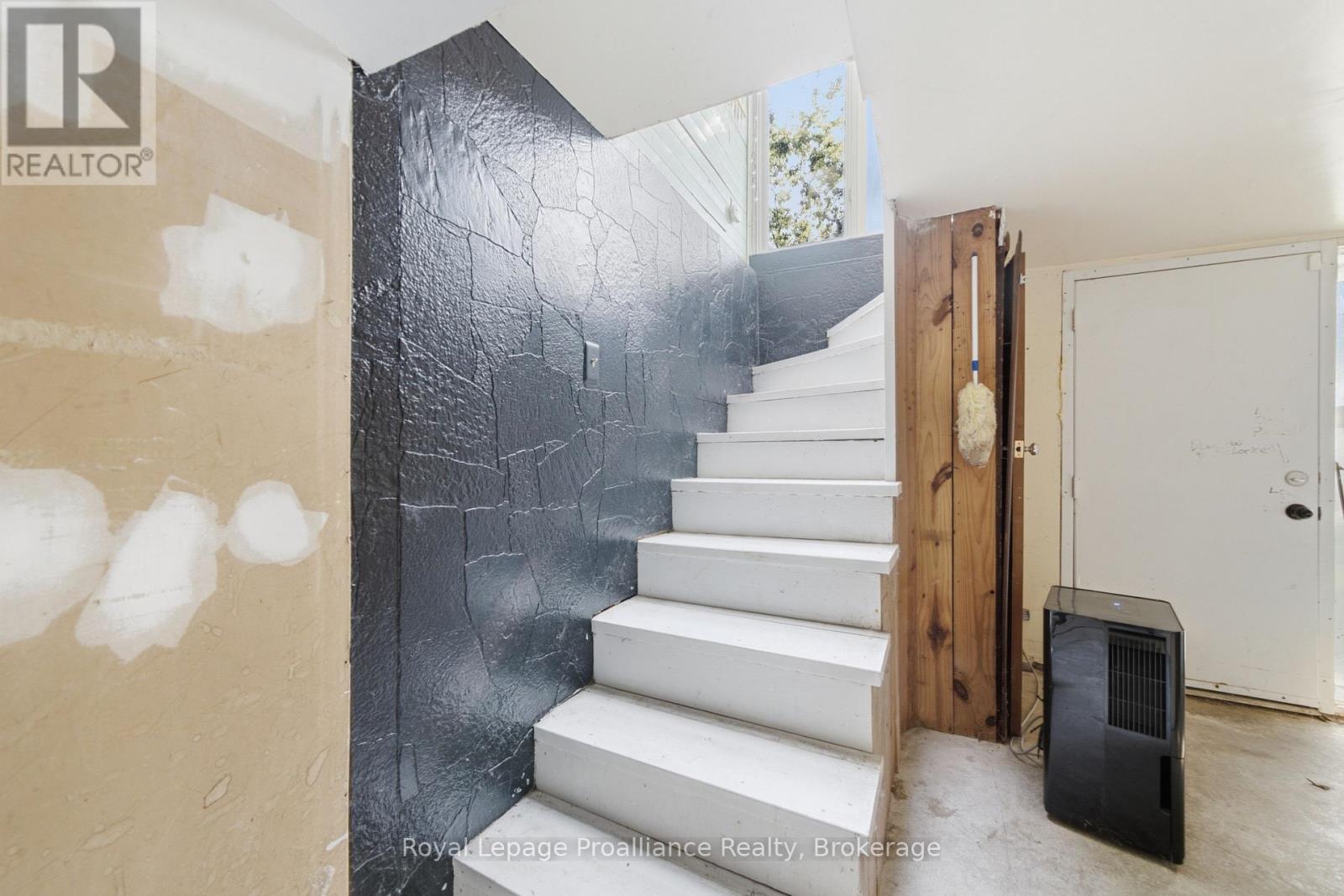 1 HIGHLAND AVENUE - Image 27