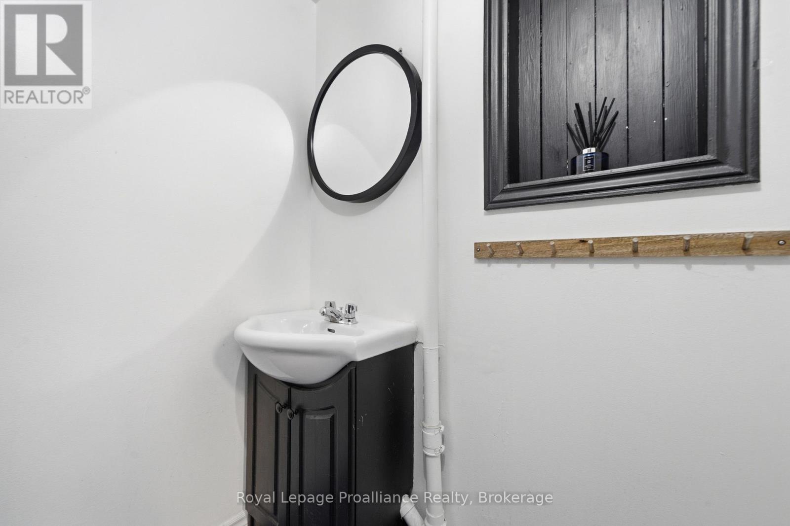 1 HIGHLAND AVENUE - Image 26
