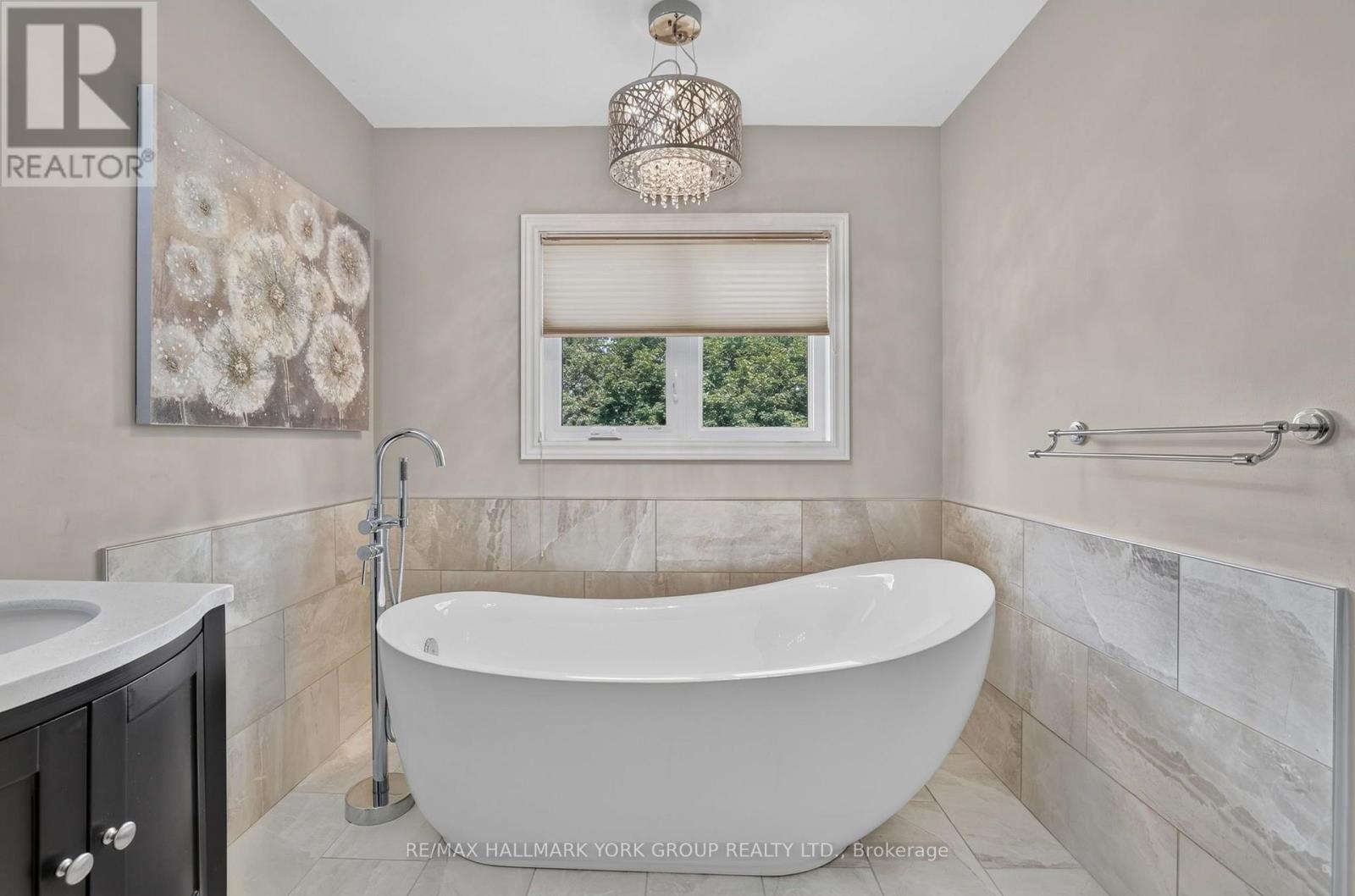 669 KINGSMERE AVENUE - 13