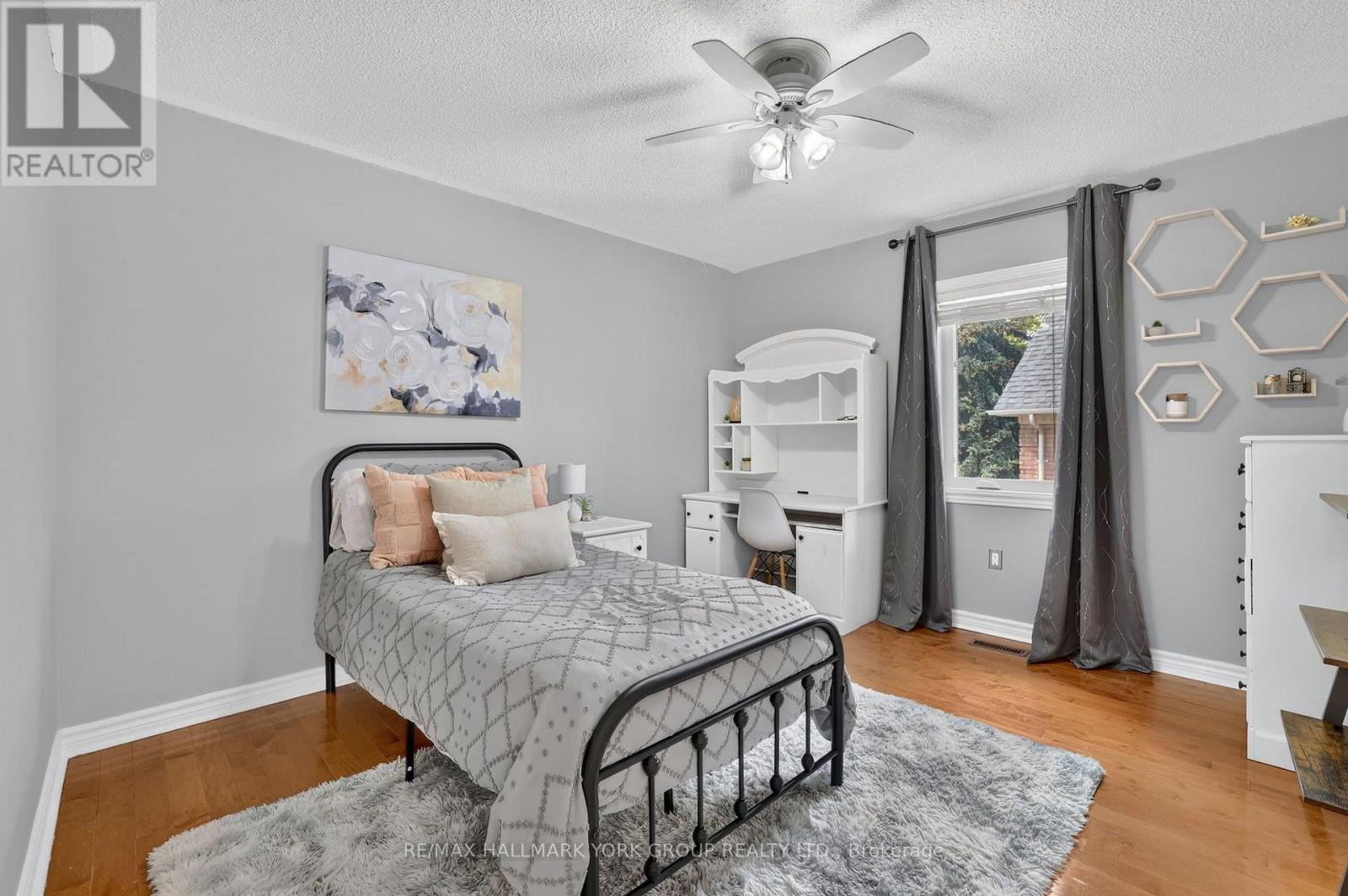 669 KINGSMERE AVENUE - 15
