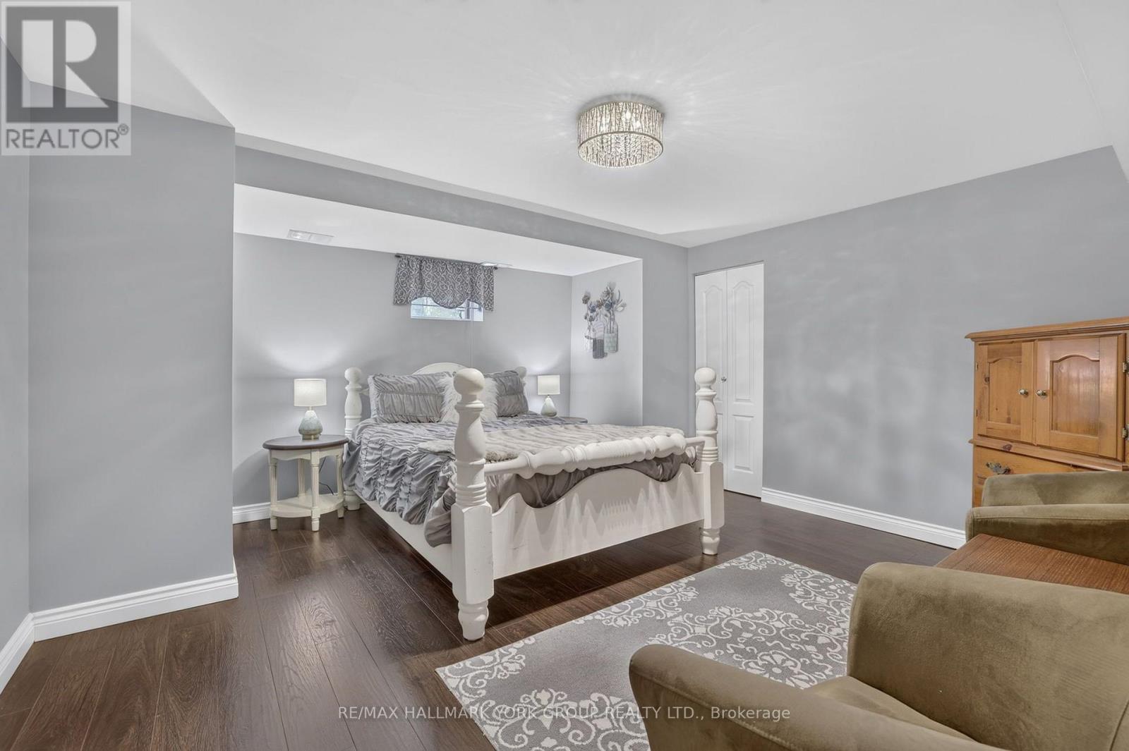 669 KINGSMERE AVENUE - 18