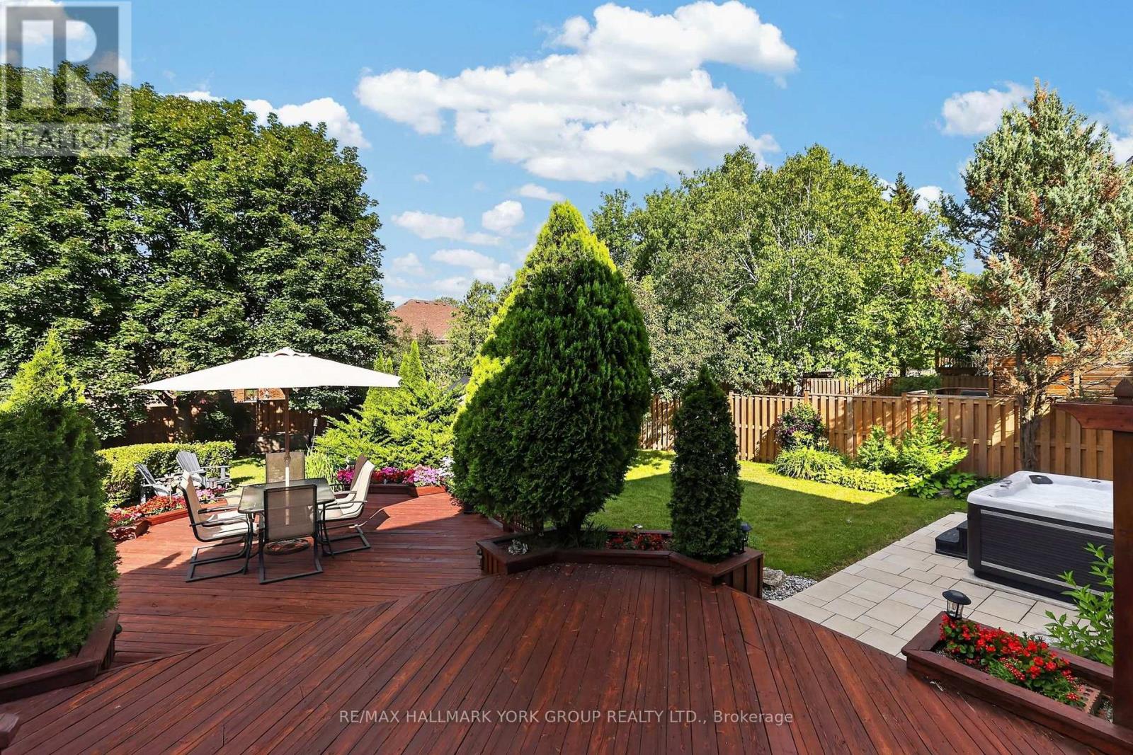 669 KINGSMERE AVENUE - 19