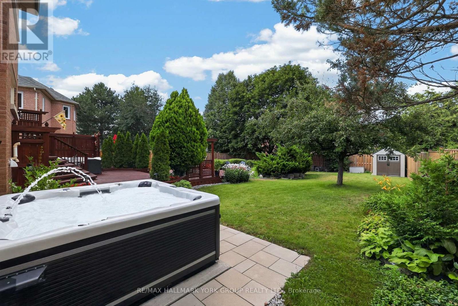 669 KINGSMERE AVENUE - 22