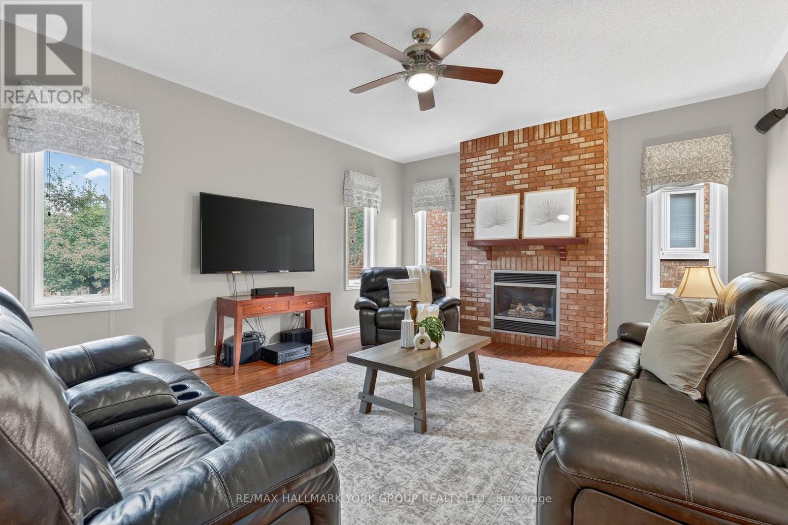 669 KINGSMERE AVENUE - 7