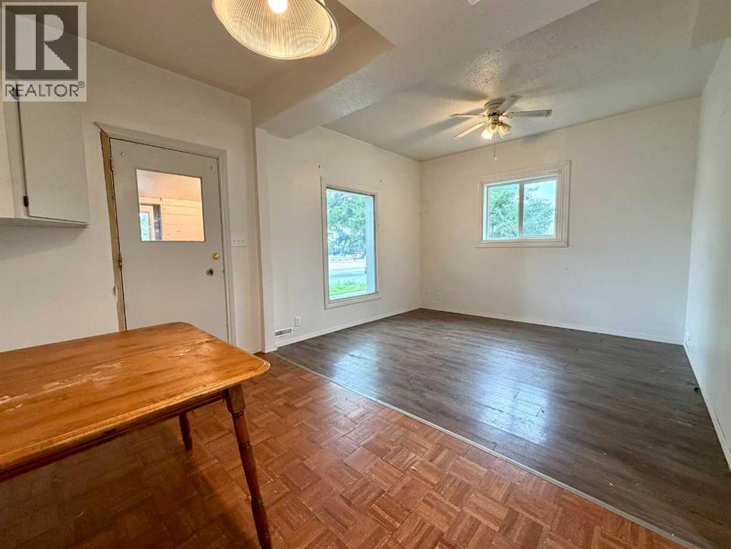 1236 1 Avenue - Image 3