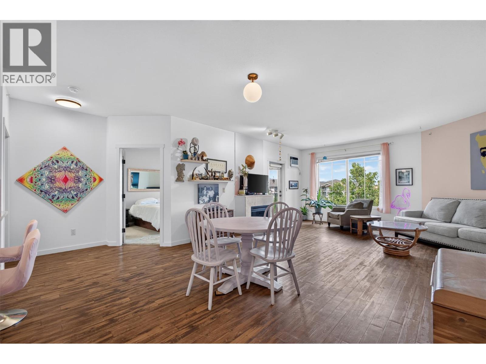 #401 3739 Casorso Road - 3